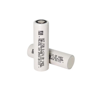 Baterai Silinder Molicel 21700 3.7V 4500mAh NMC Asli dengan Tingkat Pengosongan Kontinu 10C dan 500+ Siklus Andal. - Product Image 2