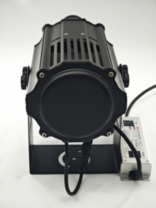 Proyector LED de Logotipo Gobo para Exteriores de 80W, IP65 Impermeable, RGBW Blanco Cálido, Batería de Litio, Rotación E27, DMX512/Activación por Sonido - Product Image 4