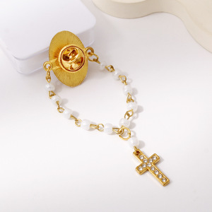 Bros Rosario Katolik Bunda Maria Guadalupe dengan Mutiara Putih, Liontin Salib Berhiaskan Batu Rhinestone, Cetak UV, Pin Kerah - Product Image 3