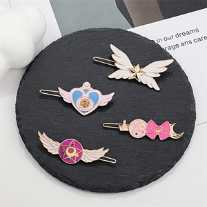 4 stili Sailor Moon cartone animato originale <span class=keywords><strong>Anime</strong></span> capelli artiglio Clip accessori per capelli forcine per adulti e bambini - Product Image 3