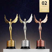 Nouveauté 2026 : Trophée Holywell moderne et élégant en métal plaqué, motif aile d'ange, logo gravé, impression UV, souvenir d'entreprise