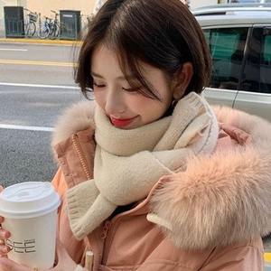 ผ้าคลุมไหล่ถักสไตล์เกาหลีสำหรับผู้หญิง ใส่ได้ทุกฤดู อุ่นสบายในฤดูหนาว ผ้าพันคอเนื้อนุ่ม สีพื้นเรียบง่าย สไตล์สบายๆ ใหม่ล่าสุด แมทช์ได้กับทุกชุด - Product Image 2