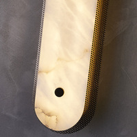 Lampes murales linéaires LED en marbre naturel de qualité professionnelle, idéales pour les chambres d'hôtel, les zones de couchage et les halls d'accueil