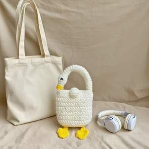 Nueva Funda Protectora para Auriculares de Acrílico <span class=keywords><strong>con</strong></span> Diseño de Ganso de Dibujos Animados, <span class=keywords><strong>Compatible</strong></span> <span class=keywords><strong>con</strong></span> <span class=keywords><strong>AirPods</strong></span> 4, para Apple y <span class=keywords><strong>Android</strong></span>, Hecha a Mano, <span class=keywords><strong>con</strong></span> Temática de Amor, Regalo - Product Image 2