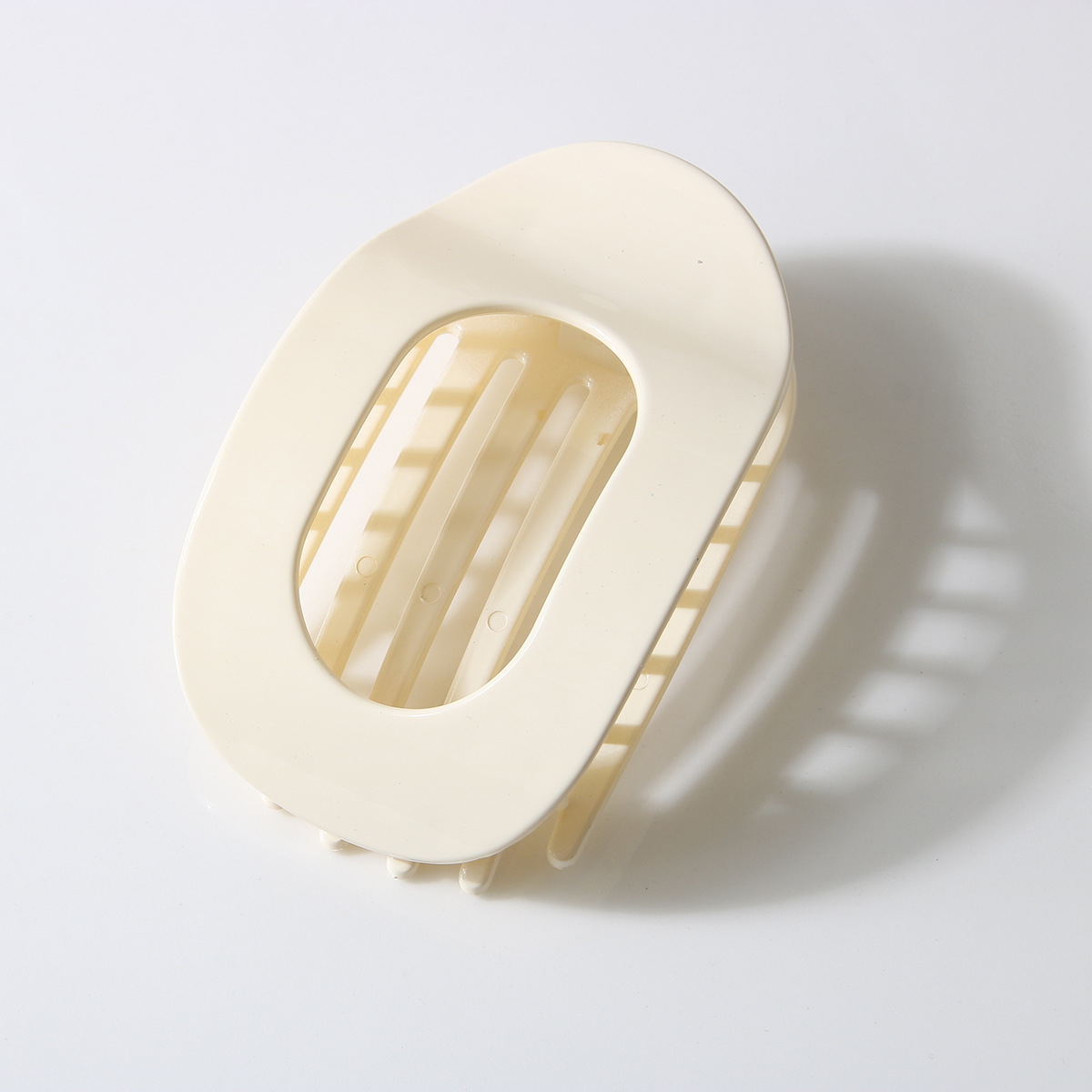 Beige brillant