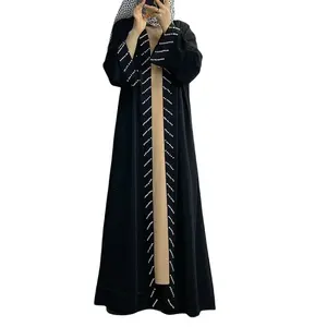 OEM ODM Elegant Beaded Women's Long Robe Arab Abaya Muslim Women In Dubai Middle East Burqa