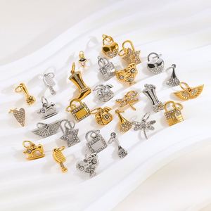 Collar con Colgante de Perlas, Precio por Nivel de Expertitud, Chapado en Oro PVD, Talla Universal Exacta - Product Image 1