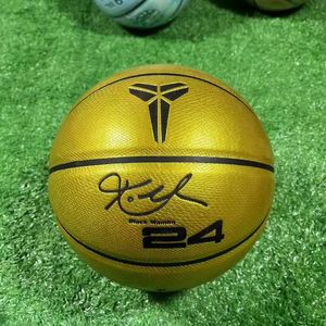 精细加工的个性化篮球情节篮球弹出式后卫篮球 - Product Image 5