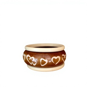 Bracelet en céramique et résine à motif de cœurs de qualité supérieure, style romantique unique, fait à la main, bijoux unisexes, bracelets de mariage pour femme - Product Image 3