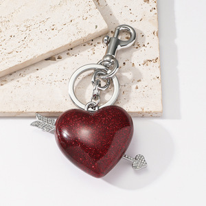 Llavero con Colgante de Corazón Rojo de la Serie Dulce y Linda, de Moda, Accesorio para Bolso, Regalo para Niña, Joyería al por Mayor, Venta Caliente 2026 - Product Image 2