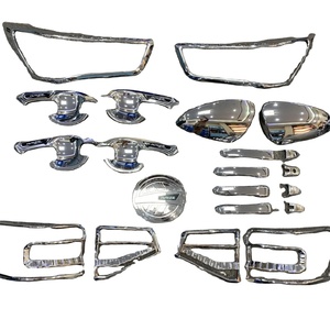 อุปกรณ์ตกแต่งภายนอกรถยนต์คุณภาพสูงแบบกำหนดเอง ฝาครอบไฟหน้า ฝาครอบถังน้ำมัน สำหรับ Toyota Raize - Product Image 2