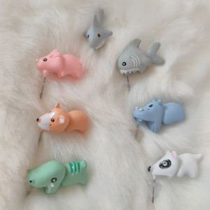 Pendientes con diseño de animales para niños, aretes de arcilla suave con diseño de dibujos animados, tiburón y dinosaurio, regalo de promoción - Product Image 4