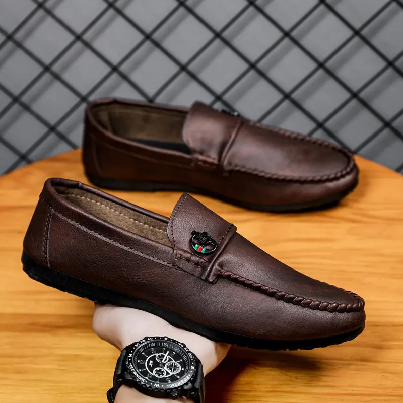 Baskets OEM pour hommes Chaussures pour hommes d'affaires Mocassins de style pour hommes Chaussures paresseux Ventes directes d'usine