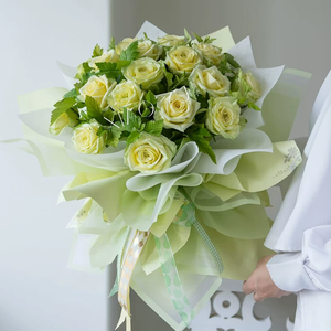 Papel de embalaje de flores de plástico translúcido impermeable con acabado mate, papel mate hecho a mano para regalos, papel para floristería. - Product Image 3