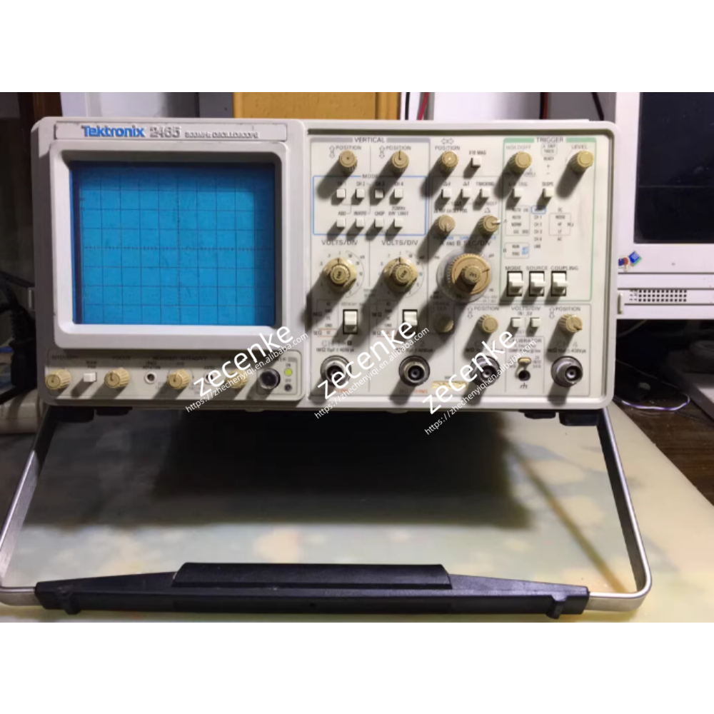 Tektronix 2465 4-Channel Analog Portable 300mhz Oscilloscope USED
