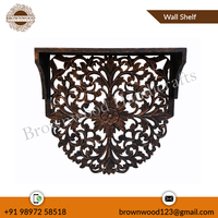 Étagère murale en bois indien sculptée à la main Design vintage pour la décoration de la maison Artisanat de haute qualité Parfait pour les intérieurs élégants