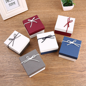 Venta al por mayor <span class=keywords><strong>de</strong></span> cartón o materiales <span class=keywords><strong>de</strong></span> papel caja <span class=keywords><strong>de</strong></span> embalaje con diferentes inserto como esponja o <span class=keywords><strong>de</strong></span> seda <span class=keywords><strong>para</strong></span> regalo <span class=keywords><strong>de</strong></span> vacaciones - Product Image 6