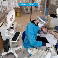 Chariot médical mobile personnalisable en matériaux écologiques avec support pour scanner buccal pour hôpital ou salon de beauté
