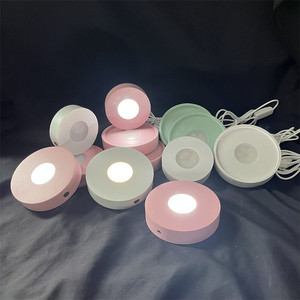 Commercio all'ingrosso della fabbrica USB Plug-in Base diffusore luminoso <span class=keywords><strong>Multicolor</strong></span> Led luce notturna supporto di legno Logo inciso - Product Image 6