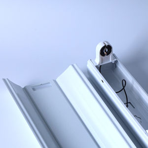 <span class=keywords><strong>Reflector</strong></span> T8 único de baja potencia robusto, luz Base PP para distribuidor Africano, luminaria al por mayor - Product Image 1