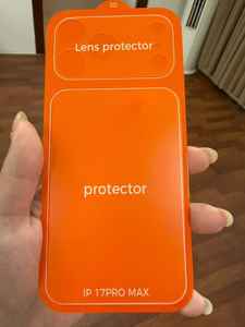 Nouveau autocollant arrière mobile bon marché anti-rayures à la mode 2in1 pour accessoires Iphone17promax verre de lentille en gros avec bord d'arc - Product Image 6