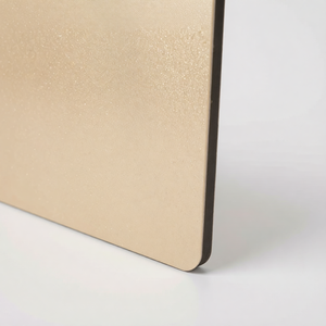 Lámina de Aluminio Sólido 9521 Nano Naranja Perlado, Resistente a los Rayos UV y Antiestática, de 3 mm, para Revestimiento de Exteriores de Terminales Aeroportuarias - Product Image 4