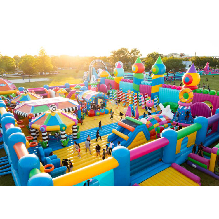 parque-tematico-inflavel-colorido parque-tematico-inflavel