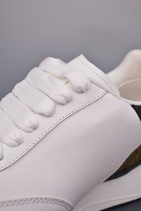 Sneakers de créateur décontractées de luxe, best-sellers, de haute qualité, pour hommes et femmes, y compris les chaussures de skate. - Product Image 2