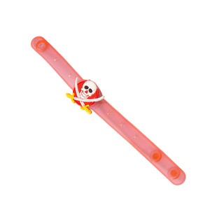 Bracelets lumineux d'Halloween, bracelets de dessin animé qui s'illuminent avec des lumières LED pour la décoration de fête - Product Image 5