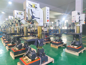 Prix de la <span class=keywords><strong>perceuse</strong></span> à <span class=keywords><strong>colonne</strong></span> verticale en métal bon marché Z5050 Z5050a <span class=keywords><strong>perceuse</strong></span> à tête à engrenages/<span class=keywords><strong>perceuse</strong></span> à pilier carré SP3113S - Product Image 4