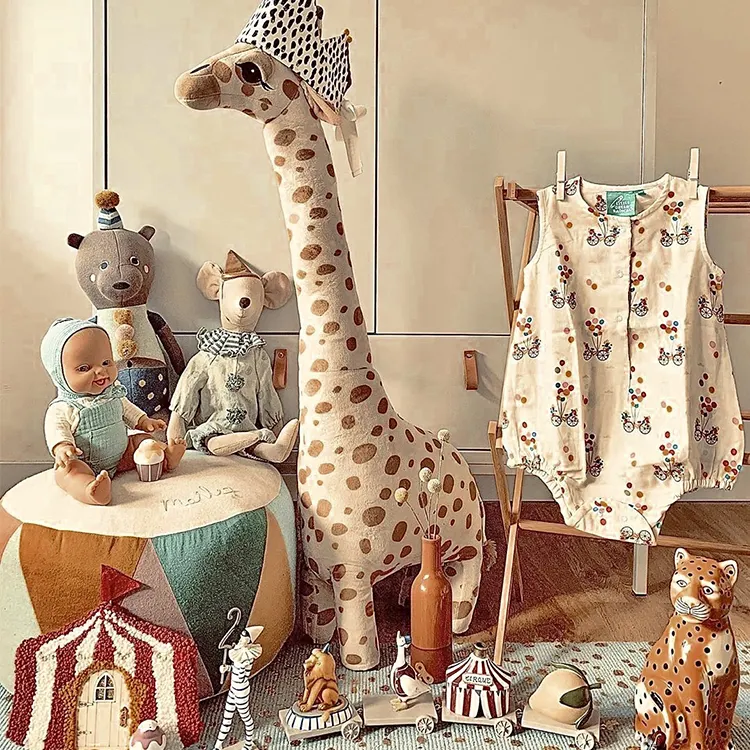Net red style Stuffed Animal Plush Toy giraffe decorative doll customized accompanying baby plush toy animal doll