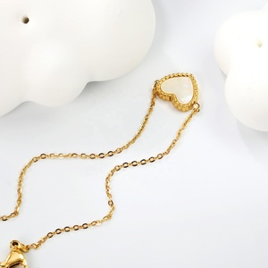 Fashion 18k Gold Plated Dainty Chain <b>Charm</b> <b>Bracelet</b> Couple Stainless Steel Jewelry White Shell love Heart <b>Bracelet</b> for Women - Product Image 3