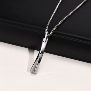 สร้อยคอจี้เกลียวแบบมินิมอล จี้เงินเปล่าสำหรับผู้ชาย - Product Image 5