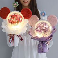 Bouquet de fleurs éternelles pour la célébration de la remise des diplômes des amies Personnages de dessins animés Noël Saint Valentin Halloween