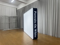 Support d'affichage portable en tissu tendu 3D pour toile de fond, avec tubes en aluminium personnalisés et installation rapide, idéal pour salons professionnels et expositions