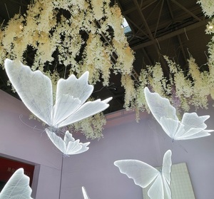 Luces Decorativas para Bodas, Alas de Mariposas LED Blanco Cálido, Tela Metálica Romántica, Decoración Colgante para Caminos, Pasillos, Escenarios de Fiesta - Product Image 4