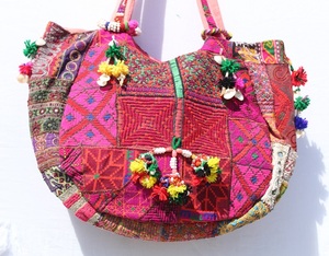 Bolso Tote Banjara Hecho a Mano, Bolso de Hombro Bordado con Flores, Gran Capacidad, Forro de Algodón Ligero - Product Image 2