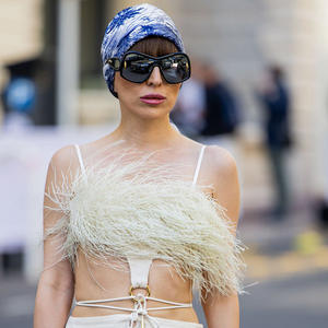 Gafas de sol de gran tamaño a la moda para mujer, protección UV400, montura de PC, diseño cuadrilateral, estilo de alta gama, venta al por mayor transfronteriza - Product Image 2