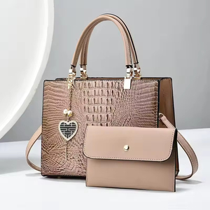 Nouveau sac de luxe pour femmes, grande capacité, sac à main tendance pour femmes, sac à bandoulière de haute qualité à motif crocodile - Product Image 6
