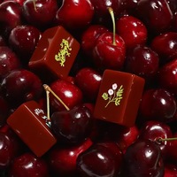 Tuiles de Mahjong Américaines Bourgogne à Thème Floral et Dos Uni pour des Soirées de Jeu Familiales Décontractées