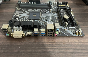 Tarjeta Madre B450M DS3H con 4 Ranuras de Memoria, Admite hasta 128 GB, AM4, Reemplaza a las Tarjetas Madre A320, B350, A520, B550, B450, B550M - Product Image 3