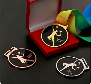 Meilleures ventes en gros : Médaille sportive personnalisée vierge en alliage de zinc, plaquée or, pour Marathon, Course à pied, Football, <span class=keywords><strong>Judo</strong></span>, Taekwondo, Gymnastique - Product Image 1