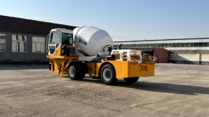 Nuevo Camión Mezclador de Concreto Autocargable de 4.0m3 con Operación Integrada para una Sola Persona, <span class=keywords><strong>Precio</strong></span> de Fábrica - Product Image 2