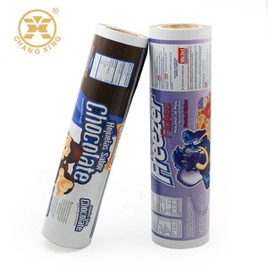 Bon <span class=keywords><strong>prix</strong></span> Rouleau de film plastique d'emballage alimentaire en copeaux imprimés personnalisés métallisés à barrière élevée - Product Image 3