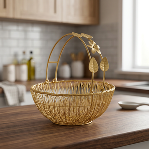 Panier de rangement en métal doré rond fait à la main de style vintage avec poignée en forme de feuille de fleur pour la décoration du salon - Product Image 6