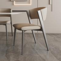 Ensemble de chaises de table de luxe modernes à dossier haut en cuir italien et nordique, rafraîchissantes, pour hôtel, restaurant, repas en extérieur, style designer