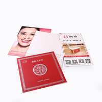 Özelleştirilmiş katlanır posteri ticari baskı posteri ofset baskı kağıdı karton 250gsm mat kuşe kağıt özelleştirilmiş renk