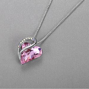 Collier pendentif cœur en cristal, alliage métallique précieux plaqué argent, pour femme, tendance, usage quotidien, avec strass multicolores sertis - Product Image 3