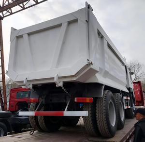 Camión Volquete Usado Sinotruck de <span class=keywords><strong>Segunda</strong></span> <span class=keywords><strong>Mano</strong></span>, 375hp, 6x4, Howo, 10 Ruedas, Diésel, Camiones Volquete Usados en Venta - Product Image 4