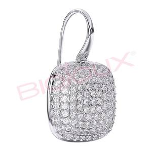 Laela ต่างหูสแตนเลสสตีลสุดคลาสสิกสำหรับผู้หญิงทันสมัยและมีสารก่อภูมิแพ้20มม. - Product Image 1